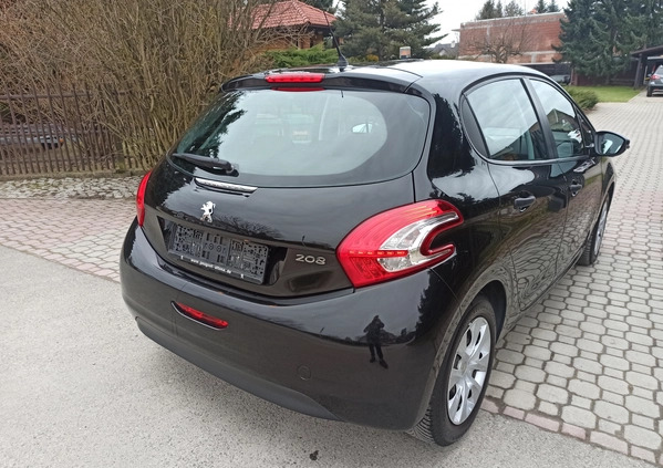 Peugeot 208 cena 25999 przebieg: 152000, rok produkcji 2014 z Rzeszów małe 232